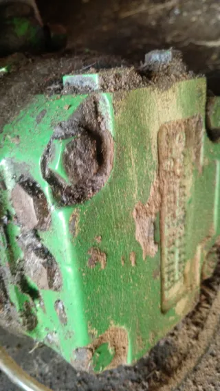 Bomba hidráulica John Deere 4040 4050 4455 4235 36