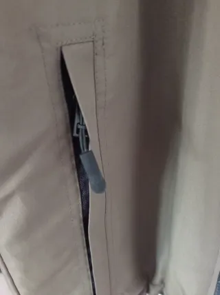 Parka hombre verde militar con capucha