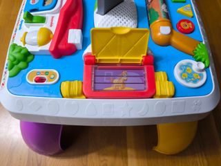 Mesa de actividades Fisher-Price