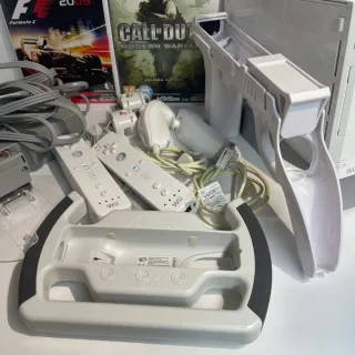 Consola Wii con juegos y accesorios