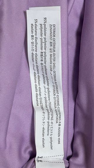 Vestido con escote color Morado, con brillos