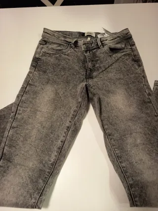 Pantalón ONLY gris talla M