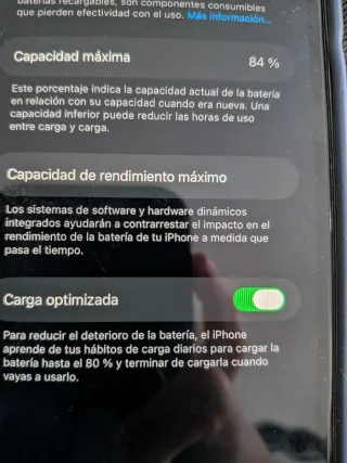 iPhone 11 64GB Bianco con custodia.