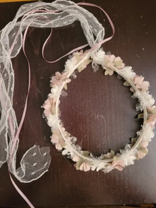 Diadema comunión flores rosa y blanco