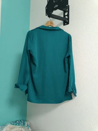 Blusa azul verdoso