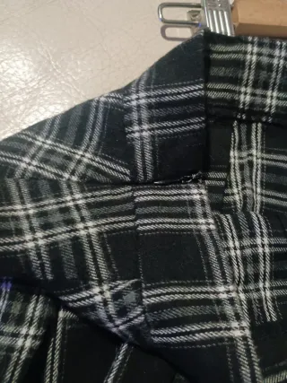 Falda de cuadros negra y blanca