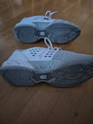 Zapatillas K-Swiss Blancas y Grises Padel Tennis