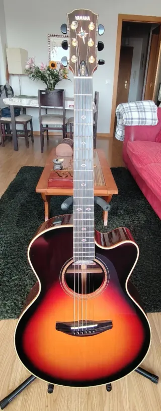Guitarra Electroacústica Yamaha CPX 1200vs