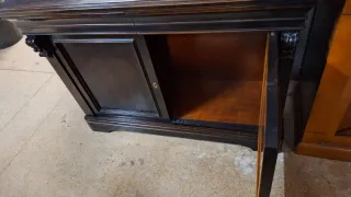 Cómoda vintage madera oscura