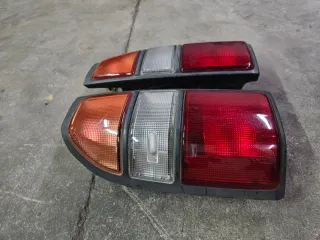 Pilotos Traseros Toyota KZJ 90/95