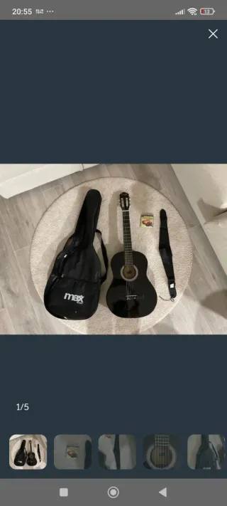 Guitarra Clásica Negra con Funda