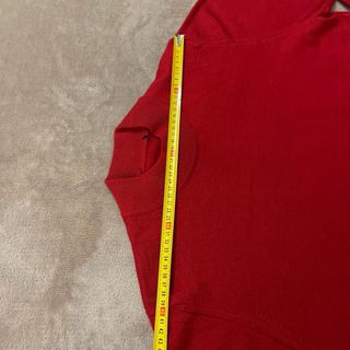 Maglioncino rosso in lana vintage