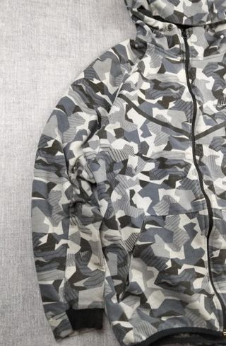 Sudadera Nike Tech Fleece Camo Geométrica