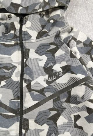 Sudadera Nike Tech Fleece Camo Geométrica