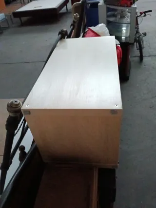 Mueble de entrada madera beige y marrón