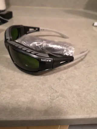 Gafas de seguridad verdes