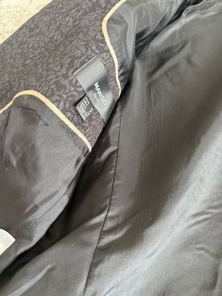 Chaqueta de mujer negra entallada