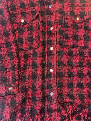 Chaqueta Zara cuadros roja y negra