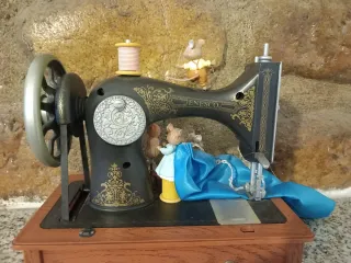 Caja Musical Enesco 1989 Ratones