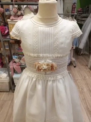 Vestido Comunión Marfil Flores Rosas