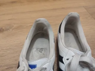 Zapatillas Adidas Samba Beige y Blancas