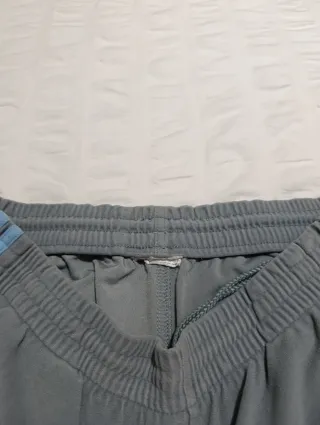 Pantalón Adidas Challenger Gris y azul