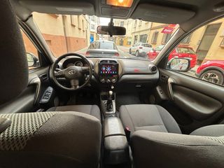 Toyota RAV4 2004