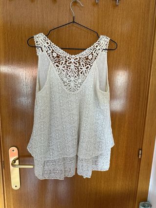 Camiseta de tirantes blanca efecto encaje – Talla