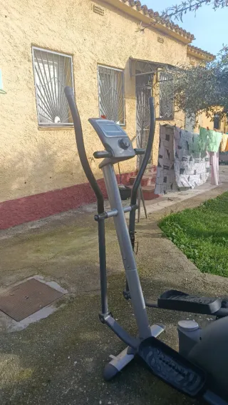 BH Bicicleta Elíptica Fitness ProAction