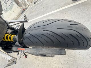 Honda CB650R 2019 Roja y Negra