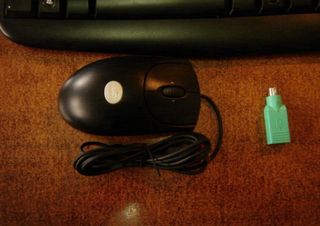 Teclado y Ratón Logitech Negro Y-SU61