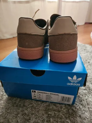 Ténis Adidas Spezial Castanho e Bege 36