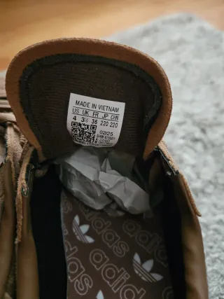 Ténis Adidas Spezial Castanho e Bege 36