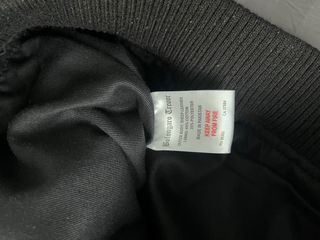 Chaqueta de Piel Negra y Blanca