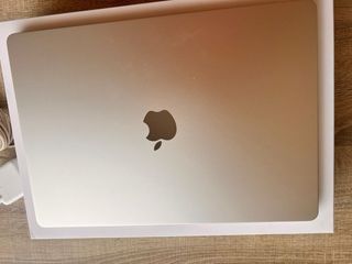 MacBook Air 15” M2 8-Core / 10-Core GPU