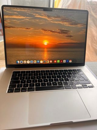 MacBook Air 15” M2 8-Core / 10-Core GPU