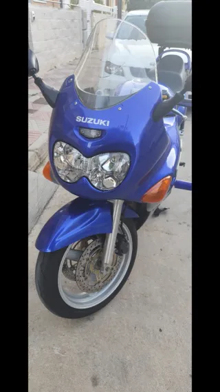 Suzuki GSX F 600 Azul