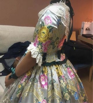Vestido de fallera blanco estampado flores