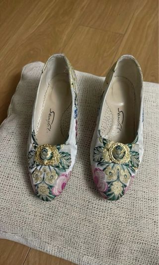 Vestido de fallera blanco estampado flores