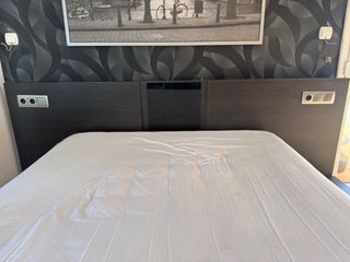 CABECERO CAMA MESITAS ESPEJO HABITACIÓN MATRIMONIO