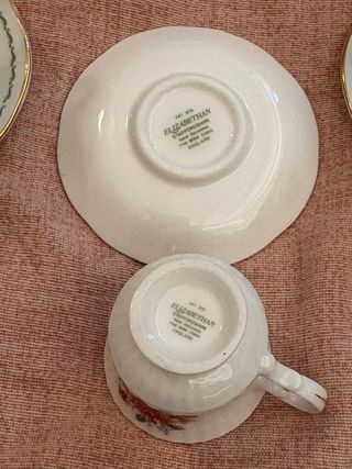 Set 12 Tazzine Porcellana Mesi