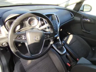 Opel Astra 2015