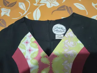 Vestido Almatrichi Negro con Detalles Rosas