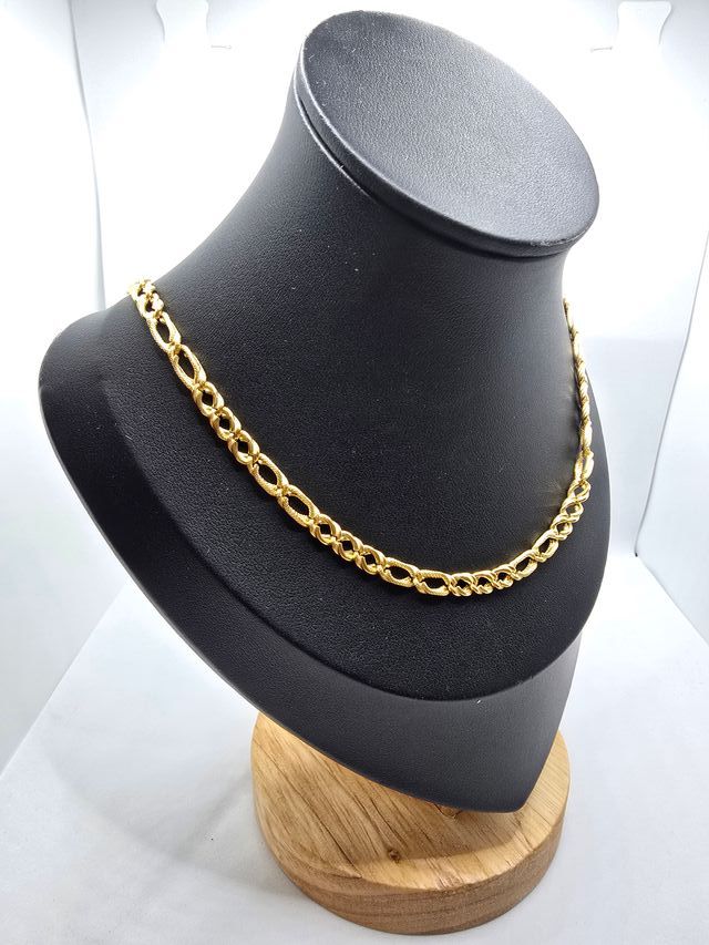 Cadena de oro de 18k. Peso: 12.81 g.