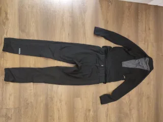 Conjunto térmico esquí 8 años decathlon