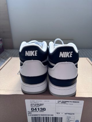 Zapatillas Nike Mac Attack Negras y Blancas