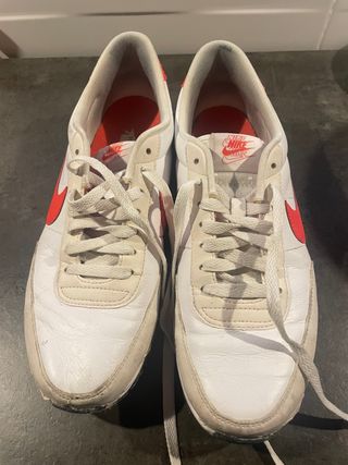 Nike Talla 43 Rojas y Blancas