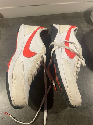 Nike Talla 43 Rojas y Blancas