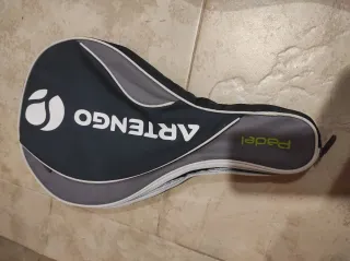 Pala y funda pádel Artengo