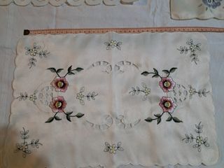 set 8 centrini centrotavola vintage Nuovi